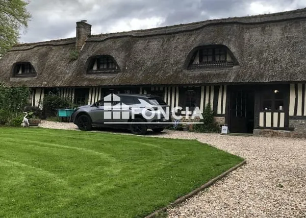 Chaumière 100 m2 - 6000 m2 terrain - proche Yerville