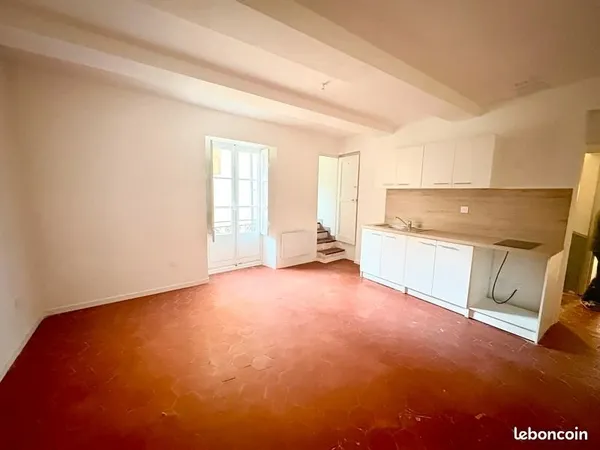 Studio 1 pièce 24 m²