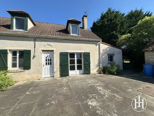 À VENDRE - Ensemble Immobilier avec Deux Maisons Indépendant