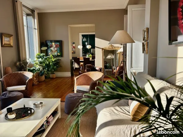 Appartement duplex avec terrasse - Bordeaux Jardin Public / Fondaudège