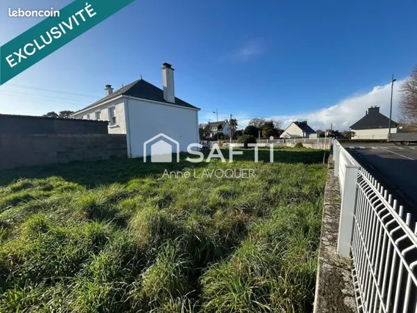Terrain 378 m² PLUVIGNER