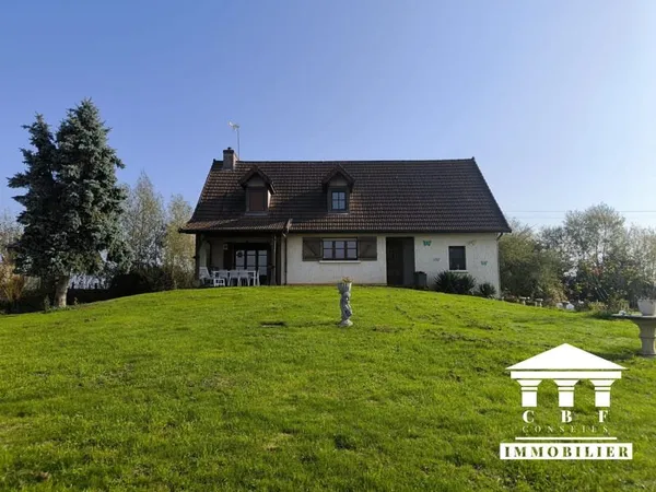 A vendre maison au bourg de l'Abergement sainte Colombe