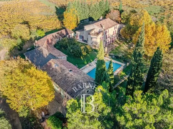 Maison de luxe 15 pièces 320 m²