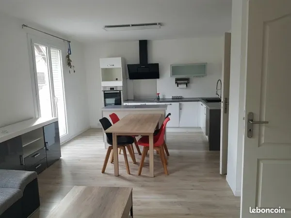T3 meublé lumineux et au calme - Quartier Ampère