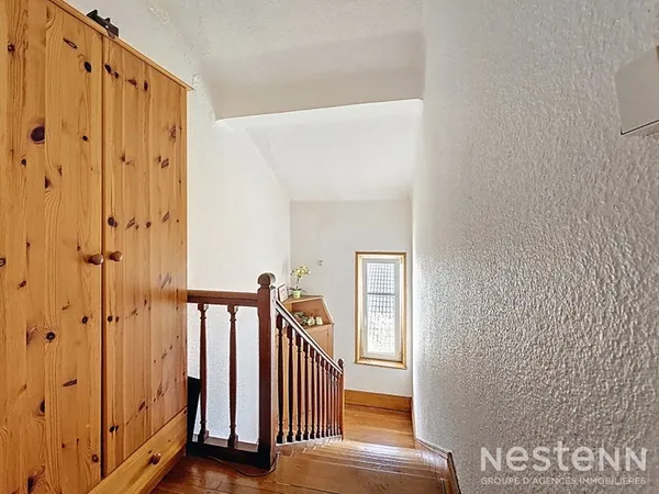 Immeuble Pompey - Cabinet médical + Duplex T4 vendu loué avec extérieur - Belle opportunité d'invest