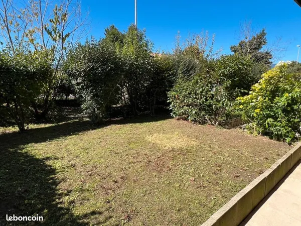 Département Haute-Savoie (74), Disponible, Appartement T4 à Valleiry, centre village, à 3 kms de la 