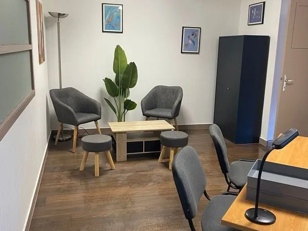 Bureau meublé 15 m2 - Bordeaux centre