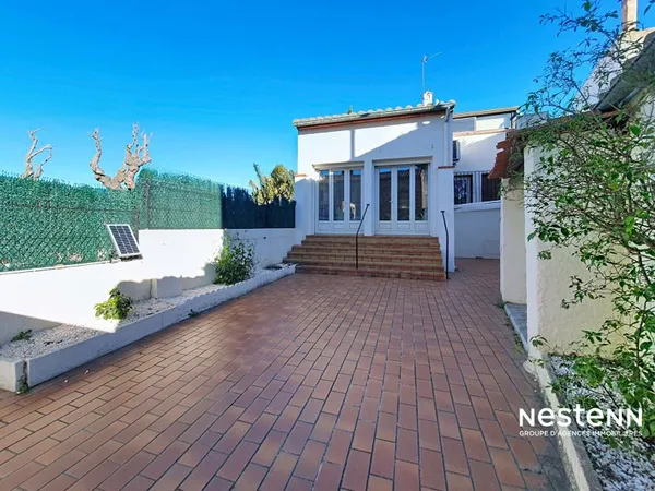 A Saint Genis des Fontaines - Maison à vendre 3 pièces - 81m² - extérieur - parking et garage