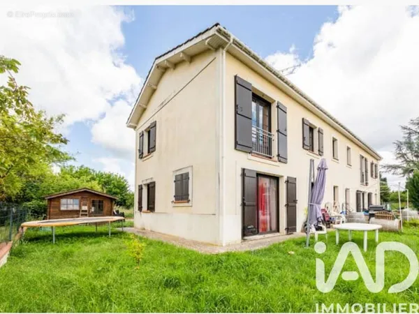 Appartement 236 m²