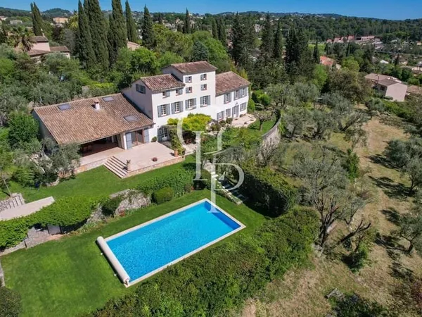 VILLA LILY