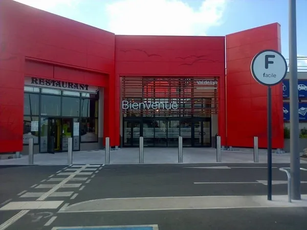 Local commercial 246 m²