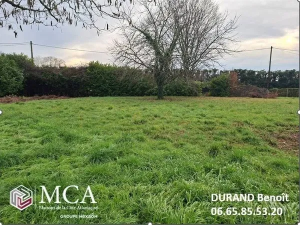 Terrain 1200 m²
