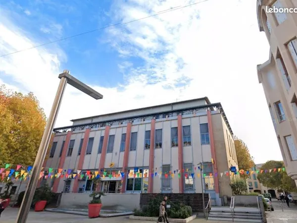 Immeuble 15 pièces 1900 m²