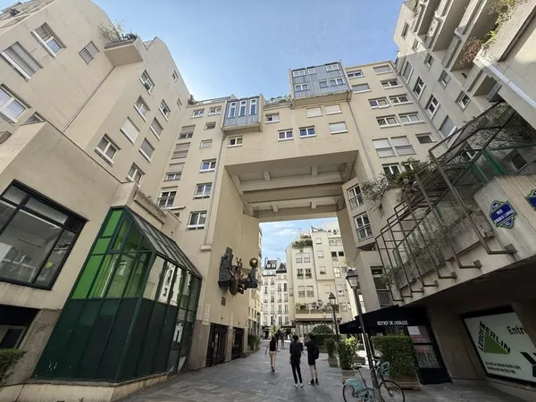 Le Marais Quartier de l'Horloge Grand studio 32 m2