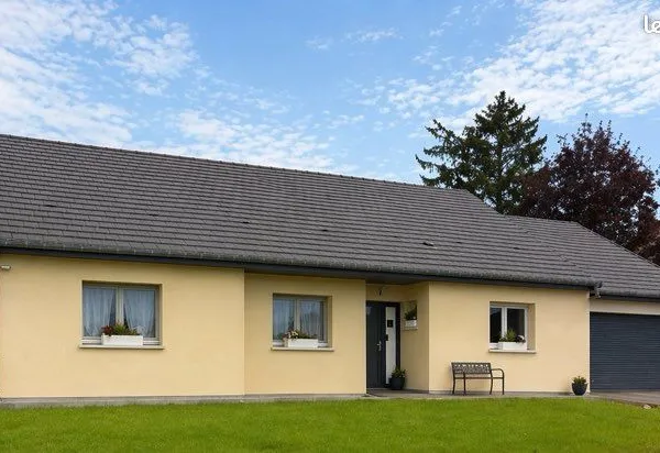 Maison plain-pied 4 ch de 2021 - 170 m² garage double 45m2 + 62m2 combles aménageables + Terrain 737