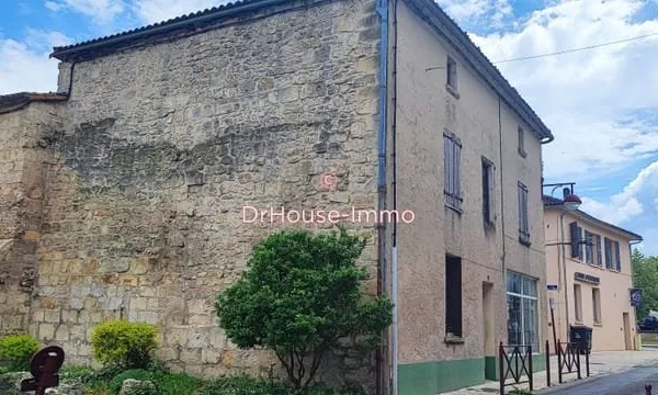 Exceptionnel Immeuble à Potentiel à La Couronne