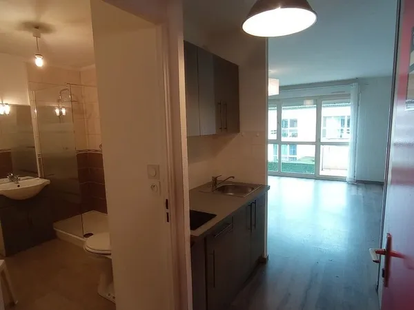 Appartement studio 32 m2 Appart résidence services, personne agée