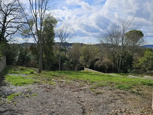 Terrain en individuel 753 m²