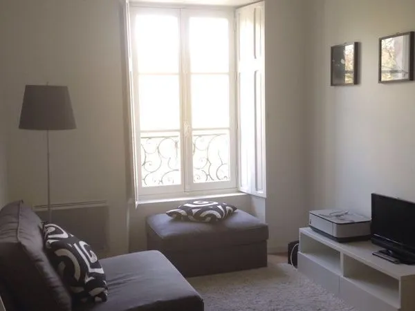 T2 meublé, hyper centre, idéal étudiant santé