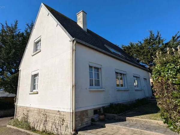 Grande maison de 8 pièces à deux pas du port et de la mer !