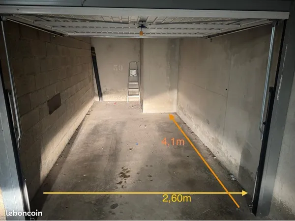 RARE Garage box fermé Montpellier Rives du Lez sécurisé plain-pied 2,6x4,2m hauteur 1,90m