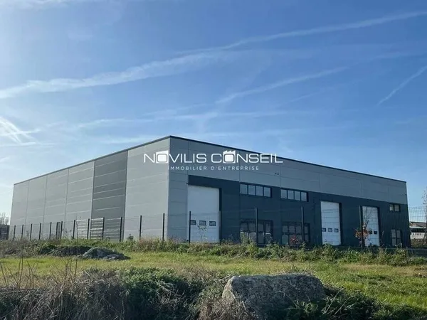 Local d'activité 445 m²