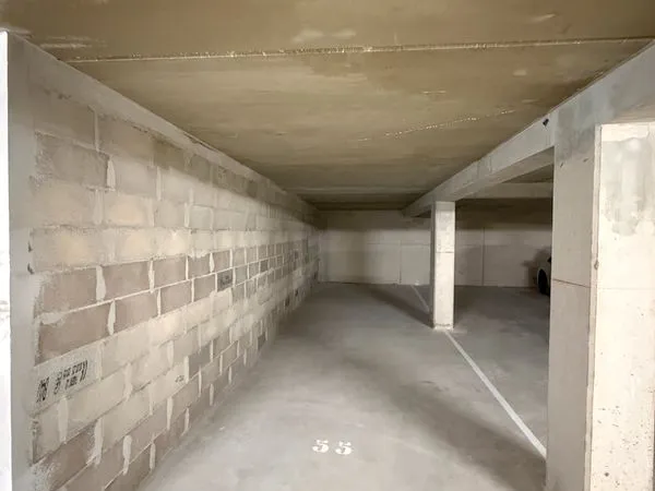 Location place de parking R-2 - résidence sécurisée