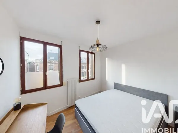 Appartement 5 pièces 14 m²