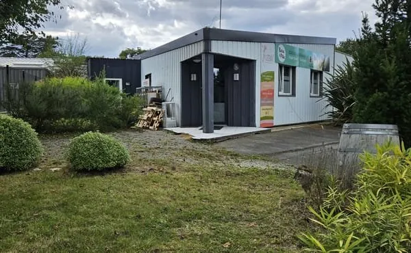 A vendre LOCAL COMMERCIAL et ENTREPOT - Arradon Vannes (56)