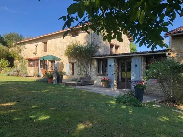 Maison 10 pièces 286 m²