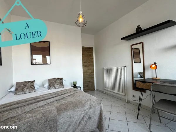 COLOCATION — CHAMBRE PRIVÉE MEUBLÉE — Parking — GAILLARD — 11e étage — Vue panoramique — Balcon — Di