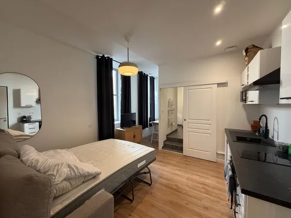 À louer Studio meublé 25 m2 Lyon 2 (Rue Thomassin)