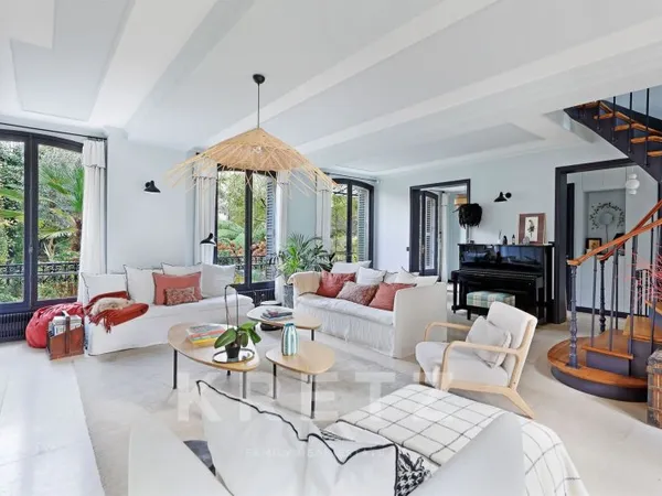 Maison Familiale avec jardin et patio