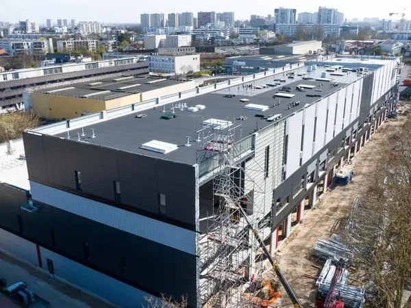 Entrepôt 3836 m²