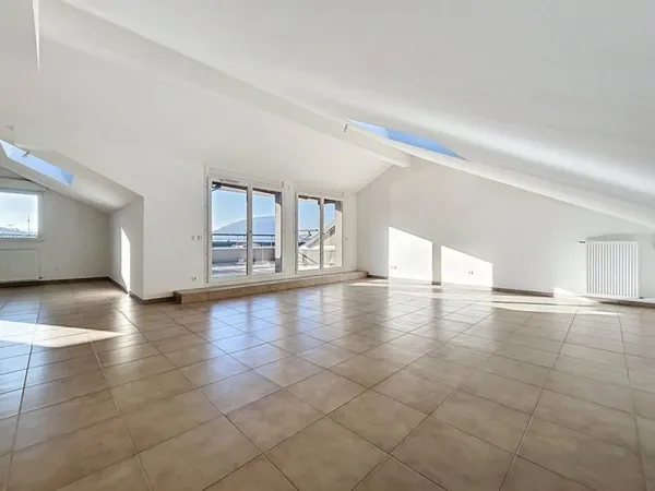 Appartement à vendre 4 pièces VILLE LA GRAND (74)