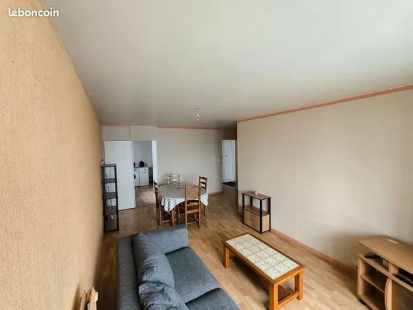 Deux chambres à louer dans un appartement meublé de 67 m2 en colocation