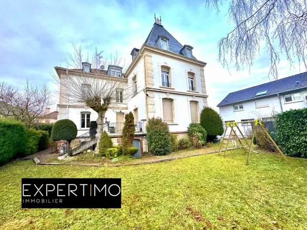 Appartement 5 pièces 143 m²