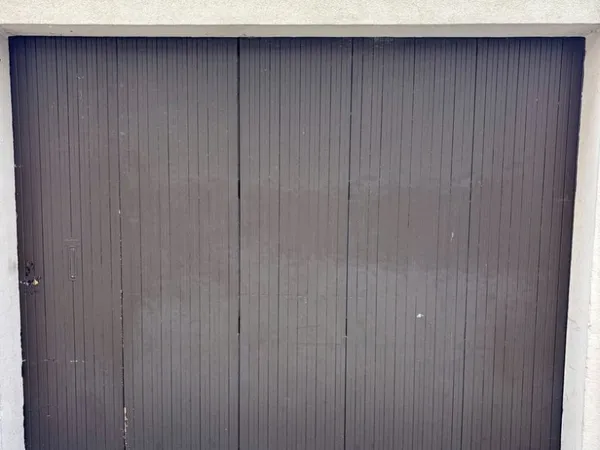 🅿️ RARE - Box fermé à louer avec rangements - Garage spacieux