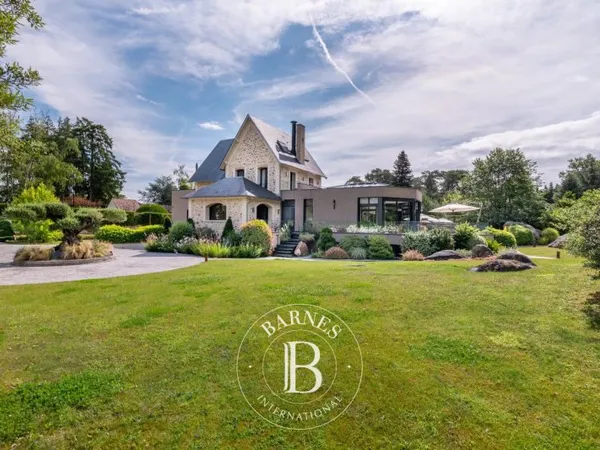 Exclusivité - Barbizon - Maison contemporaine - Dépendances - Piscine - Spa - Terrain 5 000 m2