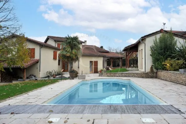 Maison 5 pièces 178 m²