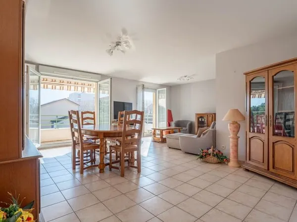 Appartement 3 pièces 82 m²