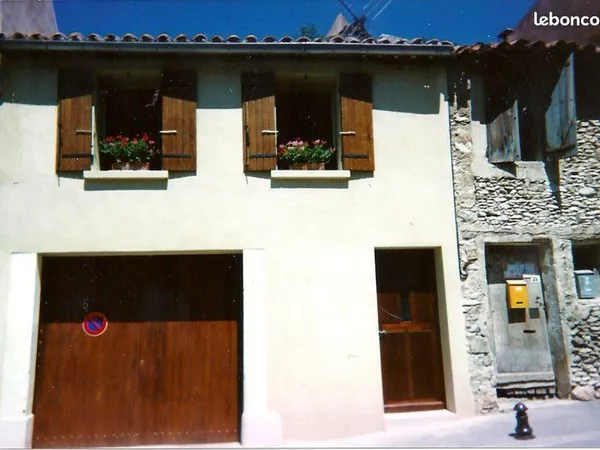 Loue maison de village