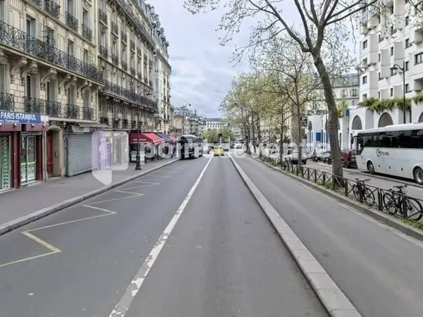 Local commercial 73 m²