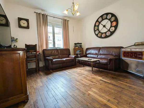 Appartement 2 pièces 50 m² cave cour et jardin de 80 m² à louer à METZ Sainte Thérèse