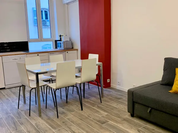 Loue appartement 55m² T3 meublé Vieux Port