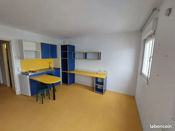 Studio Île de Nantes vue sur Loire