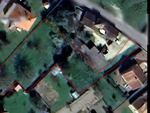 Terrain 1783 m²