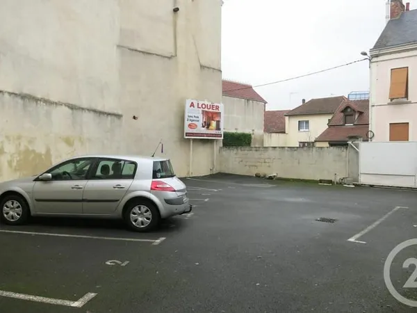 Stationnement Location Montluçon   20€