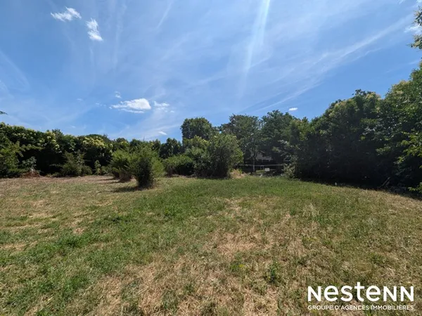 Terrain constructible de 671m² à vendre au centre d'Auzeville-Tolosane