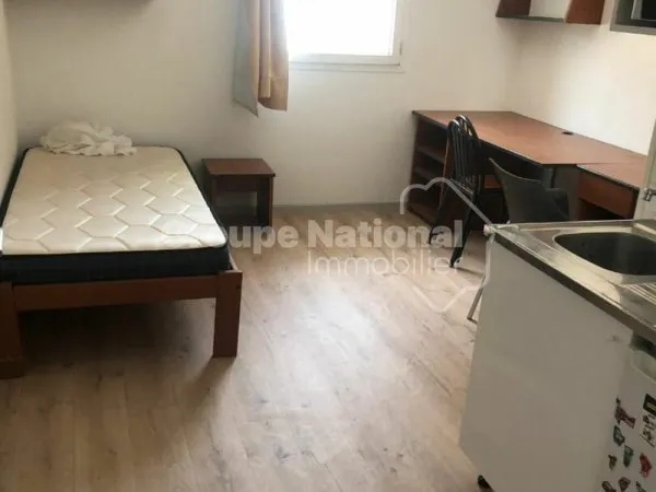 Studio meuble de 18.62m2 sur Avignon près de la Faculté !! EAU COMPRISE !!